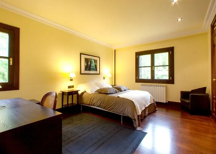 Family In With Mountain View Ferienhaus