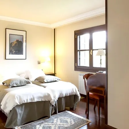 Family In With Mountain View *